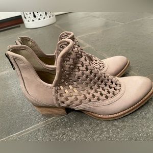 Very Volatile Ankle Boot